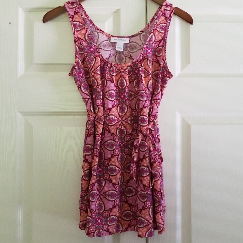Like new Motherhood Maternity tank